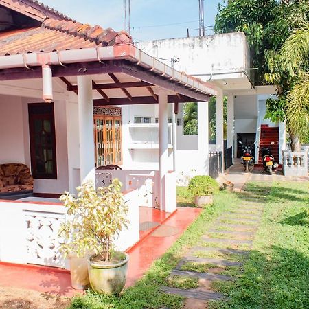 Murphy Cave Hotel Mirissa Ngoại thất bức ảnh