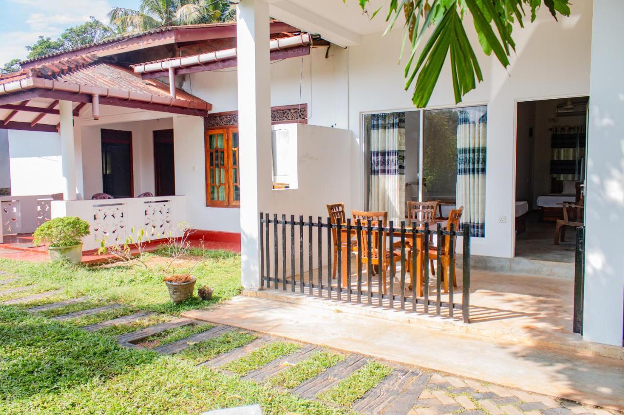 Murphy Cave Hotel Mirissa Ngoại thất bức ảnh