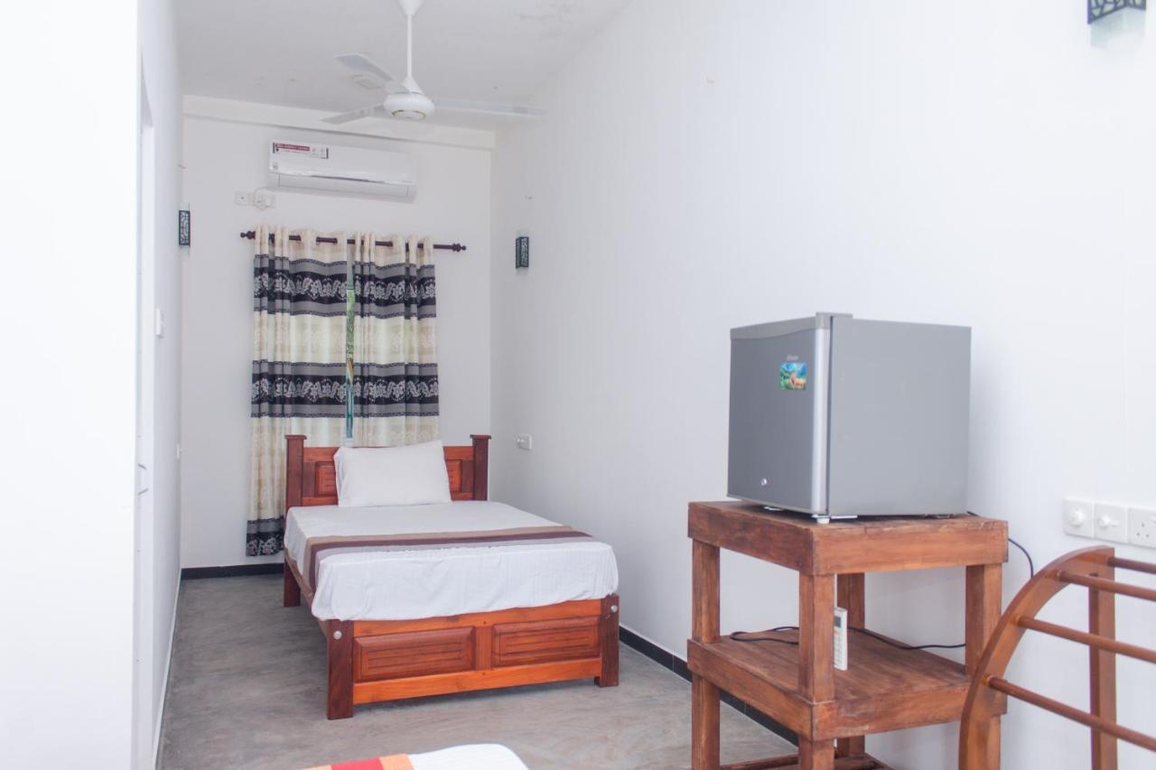 Murphy Cave Hotel Mirissa Ngoại thất bức ảnh