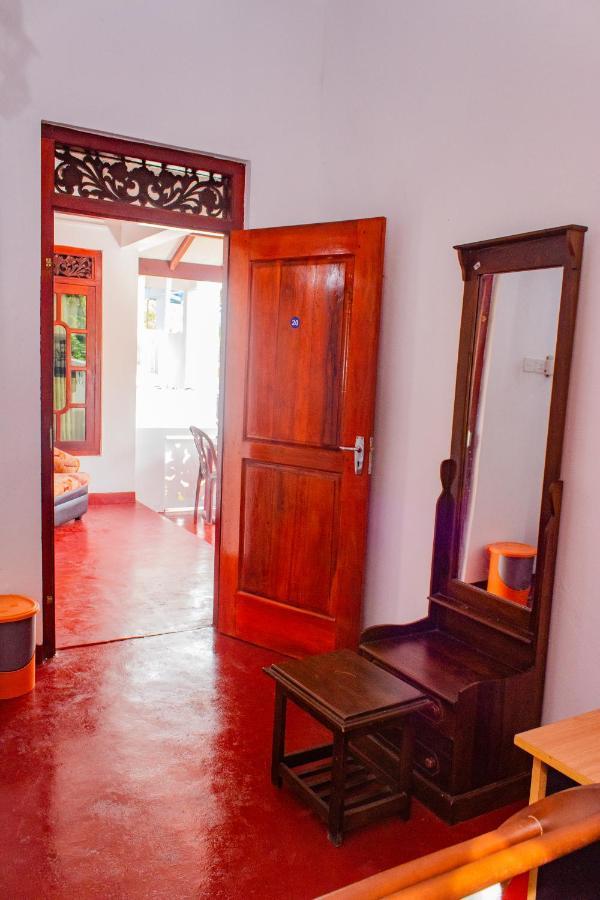 Murphy Cave Hotel Mirissa Ngoại thất bức ảnh