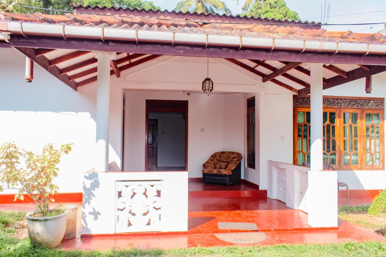 Murphy Cave Hotel Mirissa Ngoại thất bức ảnh